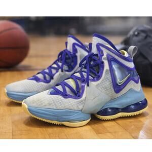 Nike LeBron XIX 19 GS Boys Basketball Shoes Aura Blue Youth Size 5.5Y